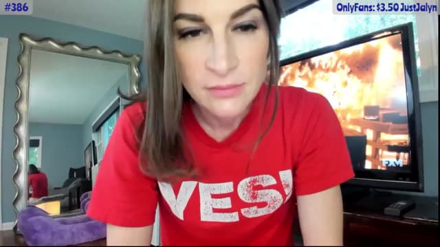 Gallery image thumbnail from Jalyn's myfreecams stream on, 08/21/2024, 01:27 image 7 of 20