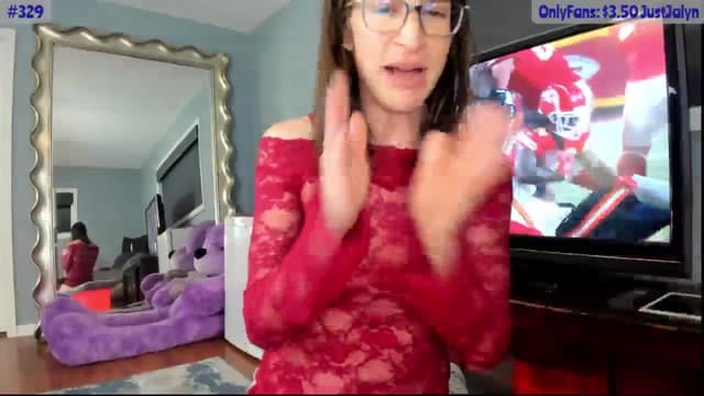 Gallery image thumbnail from Jalyn's myfreecams stream on, 08/23/2024, 24:05 image 17 of 20