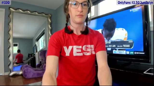 Gallery image thumbnail from Jalyn's myfreecams stream on, 08/24/2024, 21:45 image 2 of 20