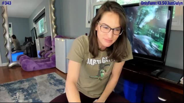 Gallery image thumbnail from Jalyn's myfreecams stream on, 08/31/2024, 01:58 image 5 of 20