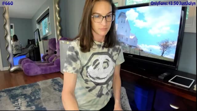Gallery image thumbnail from Jalyn's myfreecams stream on, 09/03/2024, 24:18 image 3 of 20
