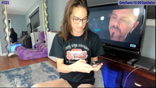 Gallery image thumbnail from Jalyn's myfreecams stream on, 09/04/2024, 24:56 image 12 of 20