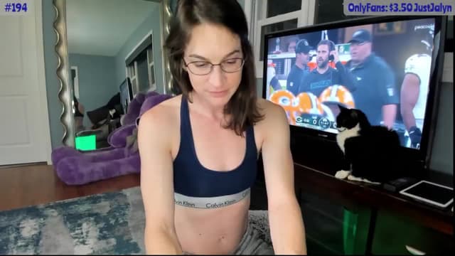 Gallery image thumbnail from Jalyn's myfreecams stream on, 09/07/2024, 24:34 image 17 of 20