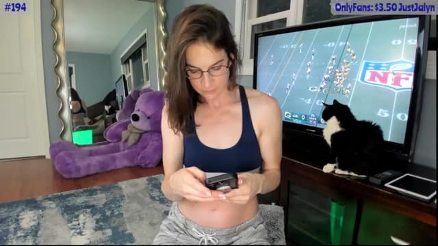 Gallery image thumbnail from Jalyn's myfreecams stream on, 09/07/2024, 24:34 image 14 of 20