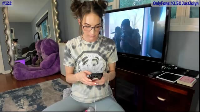Gallery image thumbnail from Jalyn's myfreecams stream on, 09/20/2024, 24:01 image 5 of 20