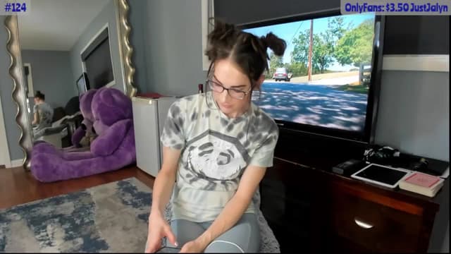 Gallery image thumbnail from Jalyn's myfreecams stream on, 09/20/2024, 24:01 image 16 of 20