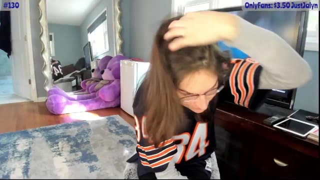 Gallery image thumbnail from Jalyn's myfreecams stream on, 09/29/2024, 16:20 image 7 of 20