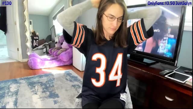 Gallery image thumbnail from Jalyn's myfreecams stream on, 09/29/2024, 16:20 image 11 of 20