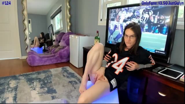 Gallery image thumbnail from Jalyn's myfreecams stream on, 09/29/2024, 21:08 image 2 of 20