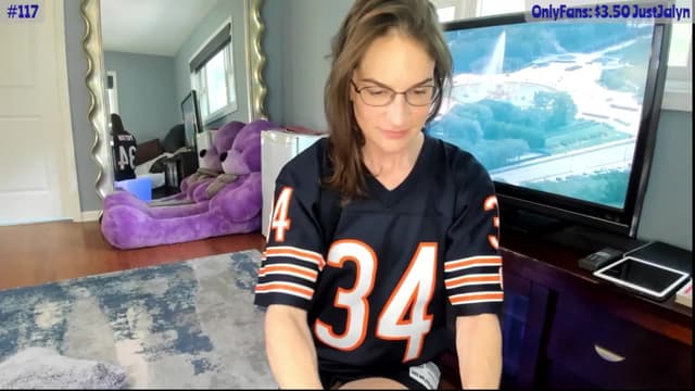 Gallery image thumbnail from Jalyn's myfreecams stream on, 09/29/2024, 21:08 image 9 of 20
