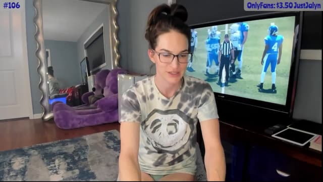 Gallery image thumbnail from Jalyn's myfreecams stream on, 10/01/2024, 24:03 image 12 of 20