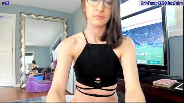 Gallery image thumbnail from Jalyn's myfreecams stream on, 10/06/2024, 16:36 image 10 of 20