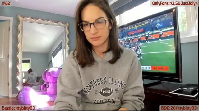 Gallery image thumbnail from Jalyn's myfreecams stream on, 10/13/2024, 16:01 image 19 of 20