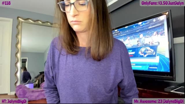 Gallery image thumbnail from Jalyn's myfreecams stream on, 11/08/2024, 01:03 image 11 of 20