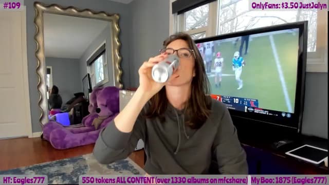 Gallery image thumbnail from Jalyn's myfreecams stream on, 11/09/2024, 22:30 image 13 of 20