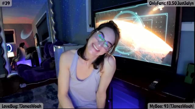 Gallery image thumbnail from Jalyn's myfreecams stream on, 02/18/2025, 04:12 image 3 of 20