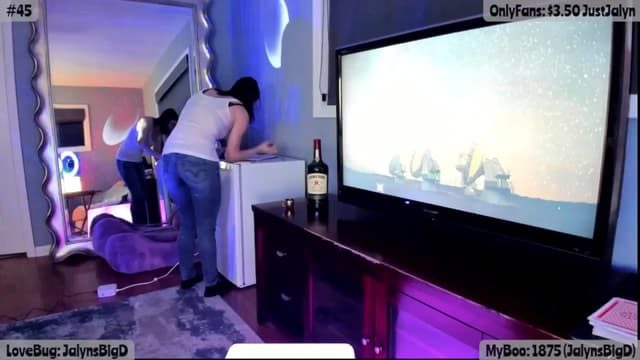 Gallery image thumbnail from Jalyn's myfreecams stream on, 02/22/2025, 05:33 image 1 of 20