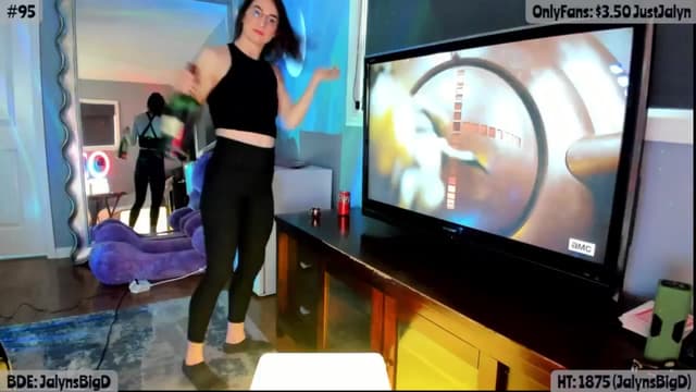 Gallery image thumbnail from Jalyn's myfreecams stream on, 03/09/2025, 24:01 image 6 of 20
