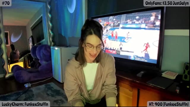 Gallery image thumbnail from Jalyn's myfreecams stream on, 03/19/2025, 24:44 image 5 of 20
