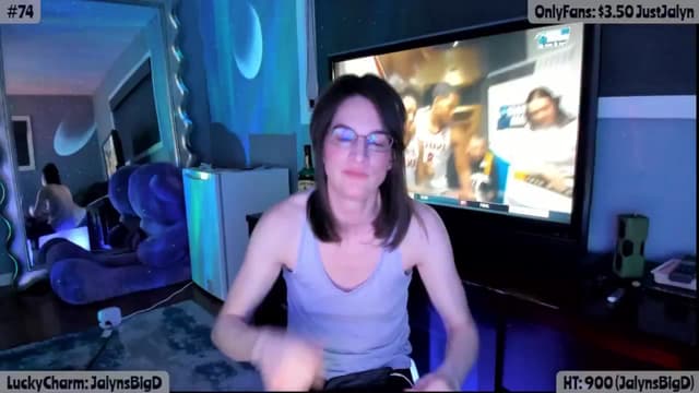 Gallery image thumbnail from Jalyn's myfreecams stream on, 03/24/2025, 03:09 image 8 of 20