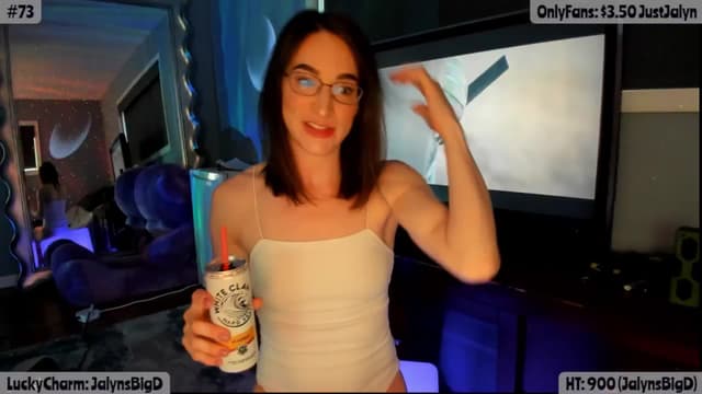 Gallery image thumbnail from Jalyn's myfreecams stream on, 03/26/2025, 24:28 image 5 of 20