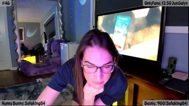 Gallery image thumbnail from Jalyn's myfreecams stream on, 04/29/2025, 01:55 image 3 of 20