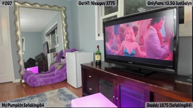 Gallery image thumbnail from Jalyn's myfreecams stream on, 10/10/2025, 01:38 image 9 of 20