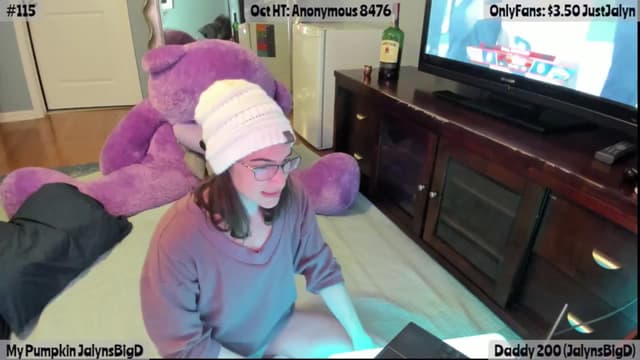 Gallery image thumbnail from Jalyn's myfreecams stream on, 10/24/2025, 24:55 image 13 of 20
