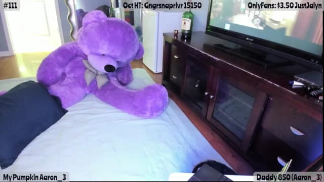 Gallery image thumbnail from Jalyn's myfreecams stream on, 10/29/2025, 24:02 image 13 of 20