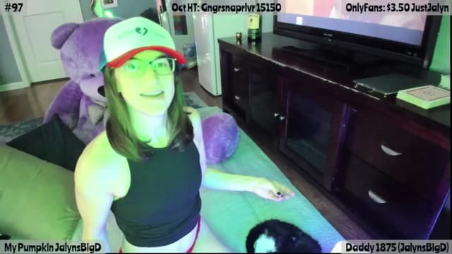 Gallery image thumbnail from Jalyn's myfreecams stream on, 10/31/2025, 01:51 image 3 of 20