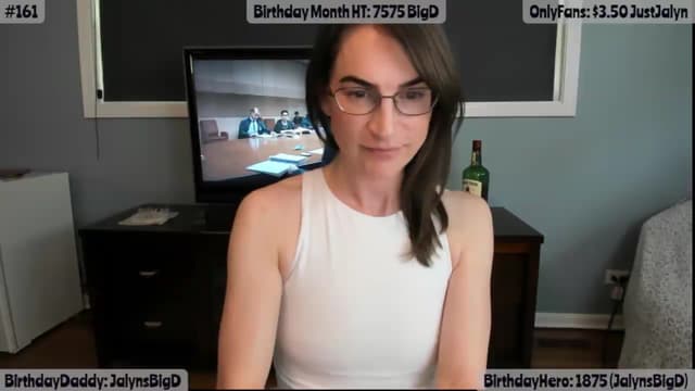 Gallery image thumbnail from Jalyn's myfreecams stream on, 05/13/2026, 23:36 image 17 of 20