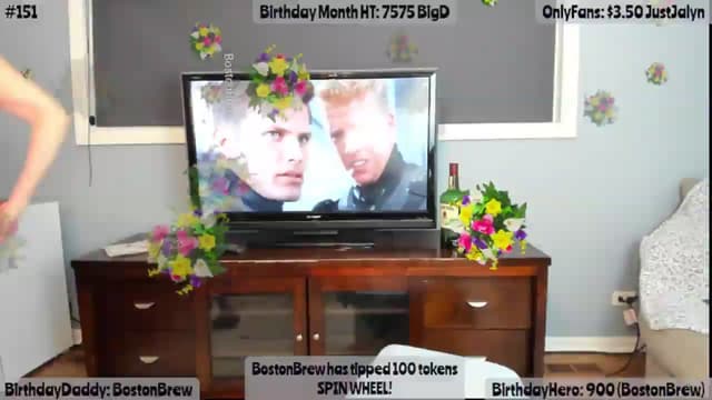 Gallery image thumbnail from Jalyn's myfreecams stream on, 05/15/2026, 01:19 image 13 of 20