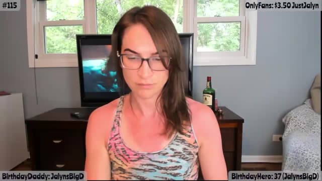 Gallery image thumbnail from Jalyn's myfreecams stream on, 05/31/2026, 24:01 image 13 of 20