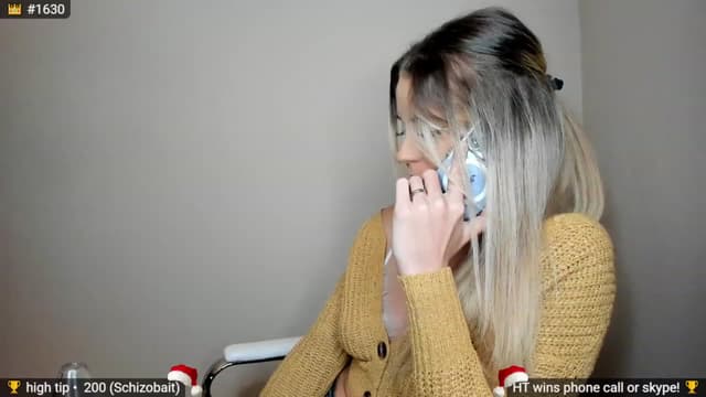 Gallery image thumbnail from Jayne's myfreecams stream on, 12/21/2022, 20:45 image 15 of 20