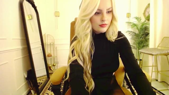 Gallery image thumbnail from K3lly's myfreecams stream on, 08/25/2025, 22:00 image 7 of 20