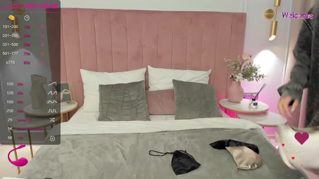 Gallery image thumbnail from KelSi's myfreecams stream on, 06/13/2023, 19:10 image 19 of 20
