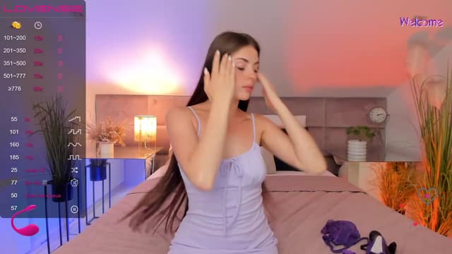 Gallery image thumbnail from KelSi's myfreecams stream on, 07/26/2023, 19:12 image 14 of 20