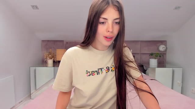 Gallery image thumbnail from KelSi's myfreecams stream on, 07/28/2023, 11:15 image 18 of 20