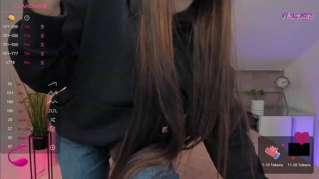 Gallery image thumbnail from KelSi's myfreecams stream on, 10/09/2023, 19:30 image 16 of 20