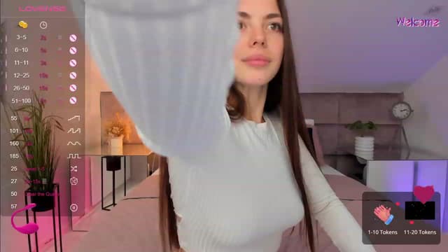 Gallery image thumbnail from KelSi's myfreecams stream on, 10/11/2023, 13:56 image 8 of 20