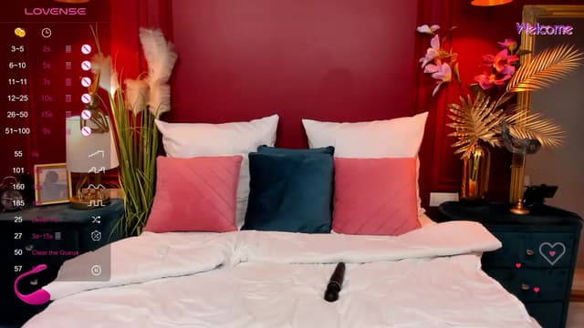 Gallery image thumbnail from KelSi's myfreecams stream on, 10/16/2023, 13:23 image 6 of 20