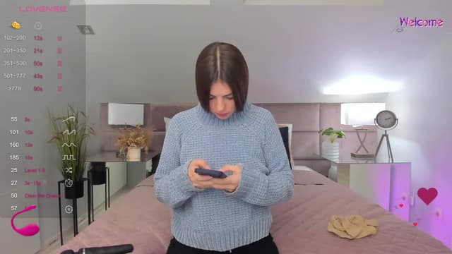 Gallery image thumbnail from KelSi's myfreecams stream on, 11/16/2023, 21:05 image 17 of 20