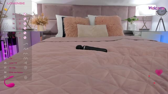 Gallery image thumbnail from KelSi's myfreecams stream on, 12/11/2023, 14:31 image 17 of 20