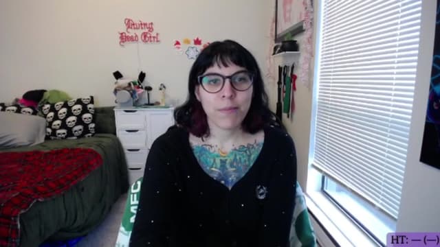 Gallery image thumbnail from Keri_'s myfreecams stream on, 12/23/2025, 22:50 image 1 of 20