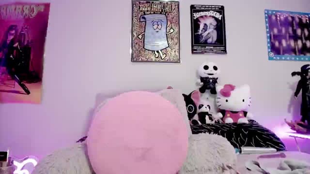 Gallery image thumbnail from Ketel's myfreecams stream on, 03/05/2025, 13:17 image 17 of 20