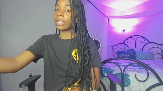Gallery image thumbnail from Kiera's myfreecams stream on, 02/10/2023, 11:48 image 13 of 20