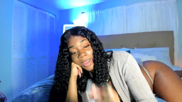 Gallery image thumbnail from Kiera's myfreecams stream on, 11/16/2024, 10:01 image 2 of 20