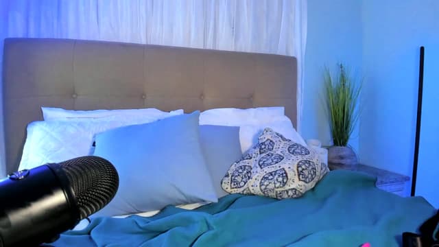 Gallery image thumbnail from Kiera's myfreecams stream on, 06/02/2025, 04:05 image 11 of 20