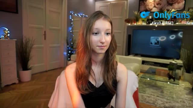 Gallery image thumbnail from Kira9's myfreecams stream on, 08/28/2025, 18:26 image 7 of 20