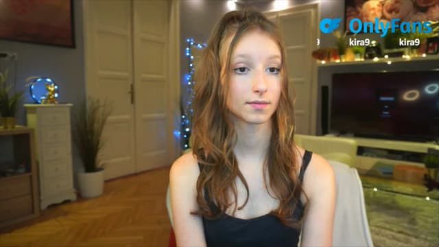 Gallery image thumbnail from Kira9's myfreecams stream on, 08/31/2025, 18:42 image 15 of 20
